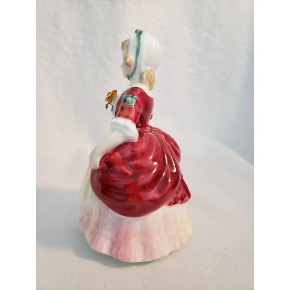 Vintage Royal Doulton Valerie HN2107